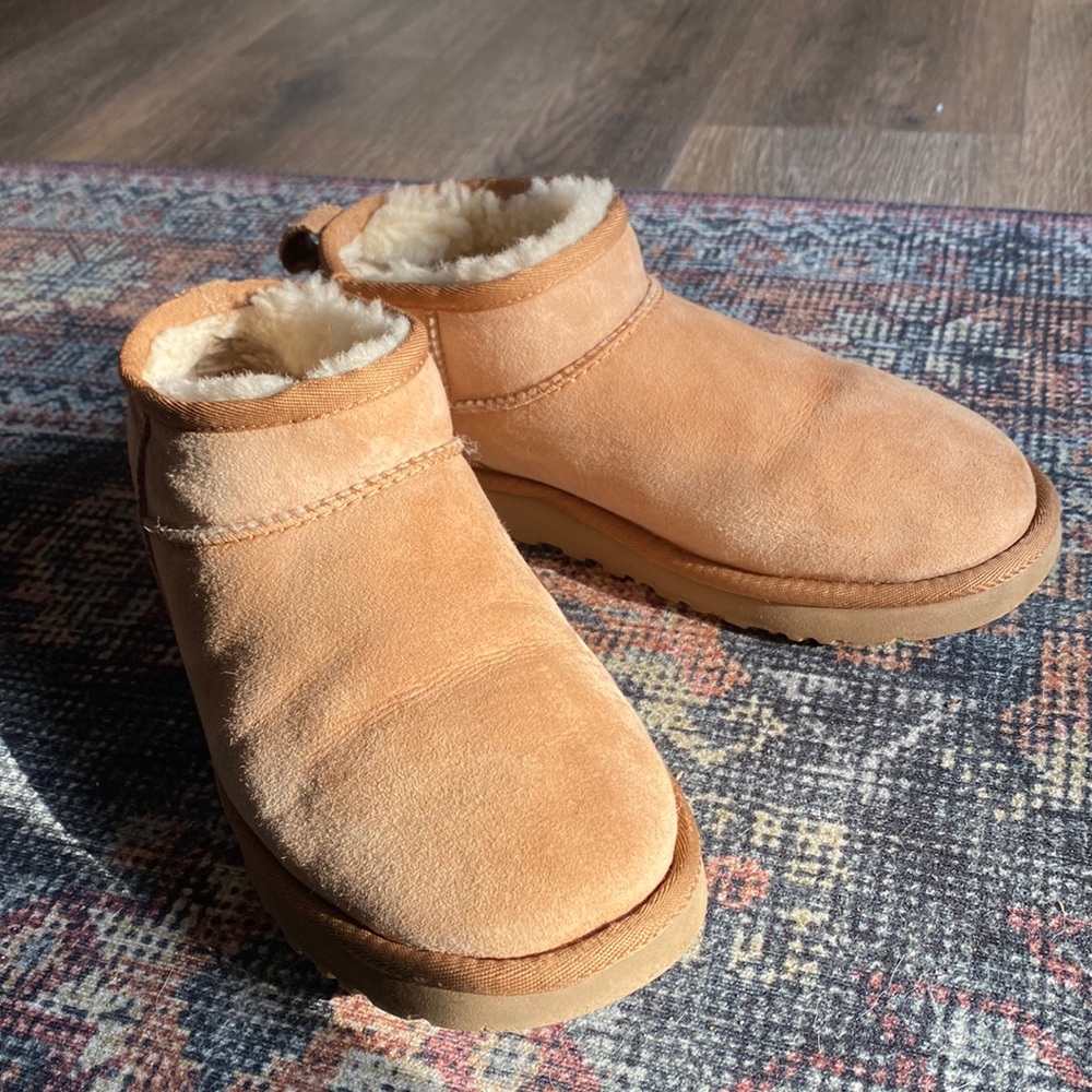 UGG ultra mini
